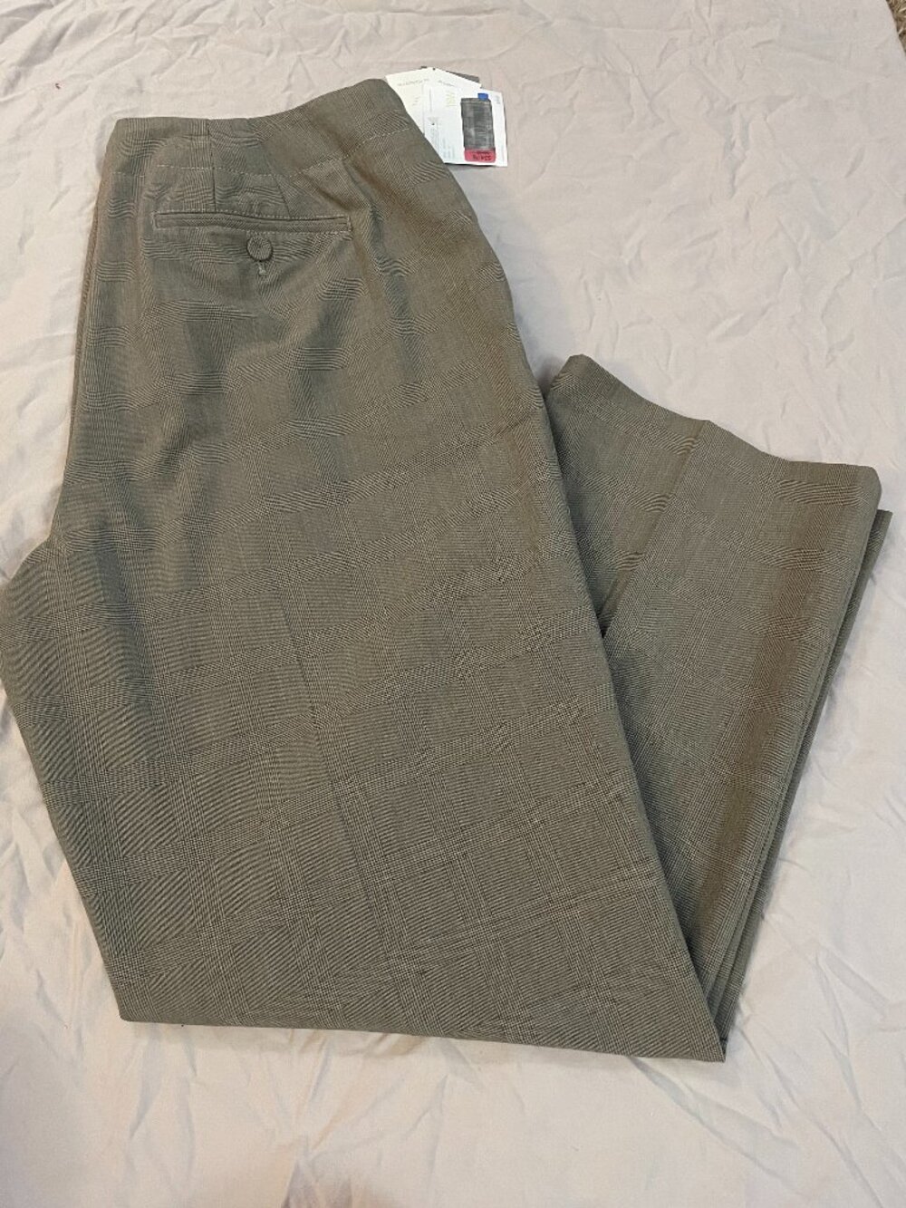 Liz Claiborne womens pants